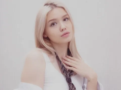 teen webcam model AndreaAdrian