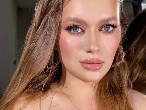 live sex model ArielAprile