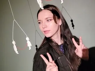 teen webcam model AstelMoore