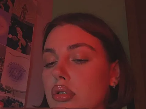 adult webcam model BellaKarman