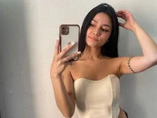 latina sex model CoralineHillis