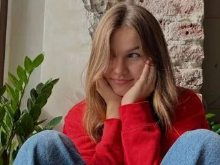 teen webcam model DaisyEllender
