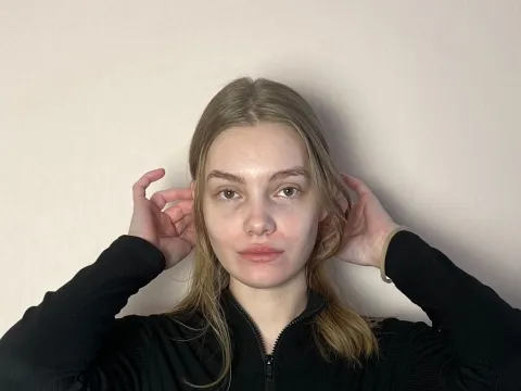 nude webcams model DarelleCarvin