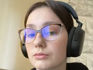 jasmin webcam model ElvinaGillim