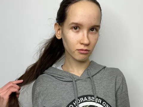 teen webcam model EstherLongs