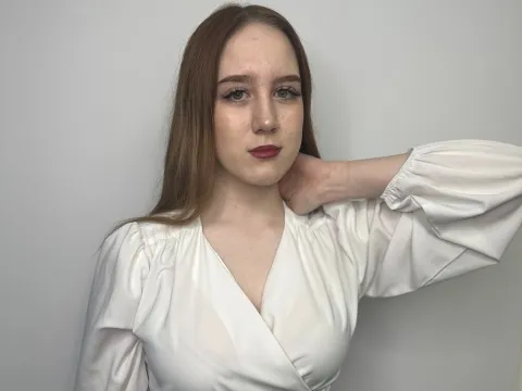 live webcam chat model HildaDenmon
