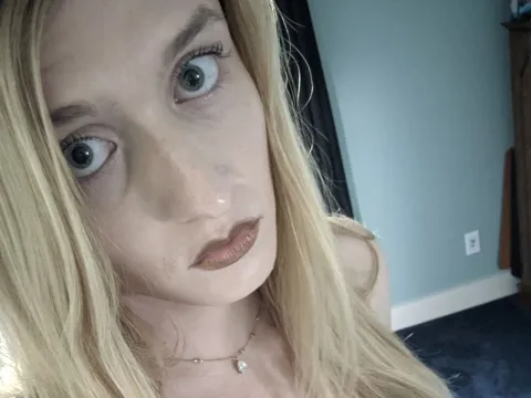 porn video chat model JulietWilling
