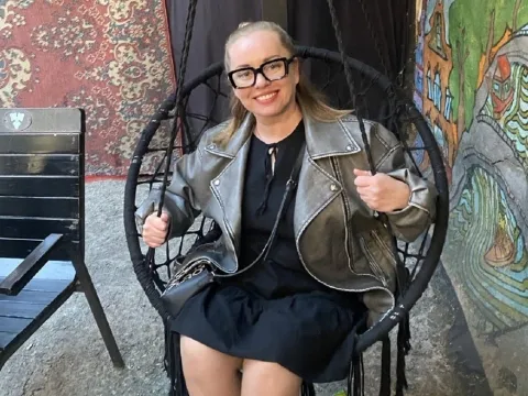 web cam sex model LanaMonroe