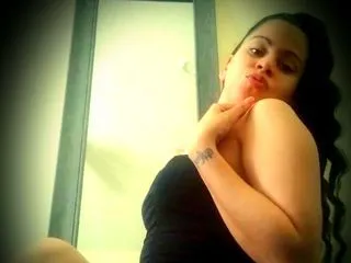 adult webcam model LatinaChampagne