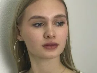 sexy webcam chat model LynnaCheckley
