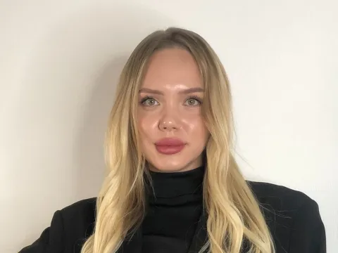 adult video chat model LynneFreestone