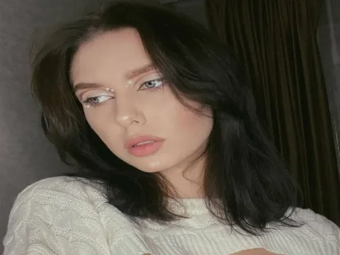 video dating model MaudDurston