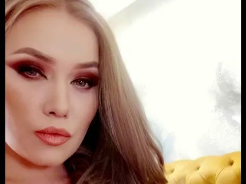 live webcam sex model MayaMintz
