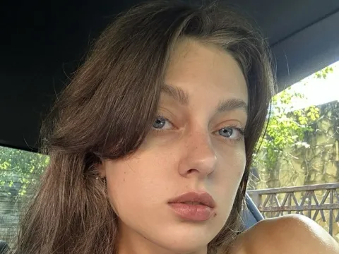 teen webcam model MirettaScinacci