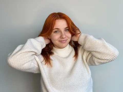 teen webcam model MoiraFoss