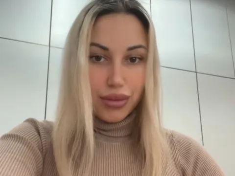 live sex talk model NicoletaMedea