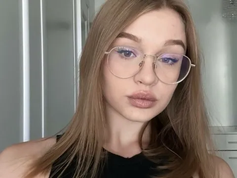 live online sex model SofiMelton