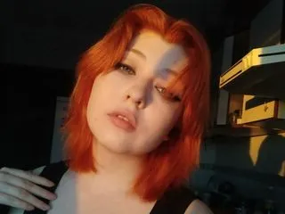 nude webcam chat model YumiHarris